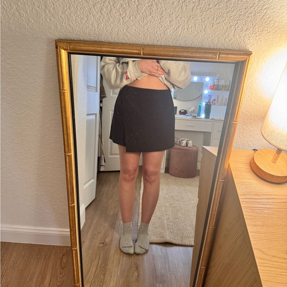 Abercrombie Black Mini Skort- Size Medium - Picture 3 of 10